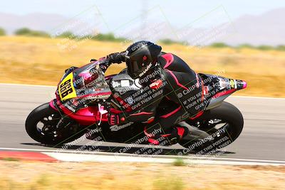 media/Apr-30-2023-CRA (Sun) [[020fcf5d43]]/Race 3-1000 Amateur Supersport/